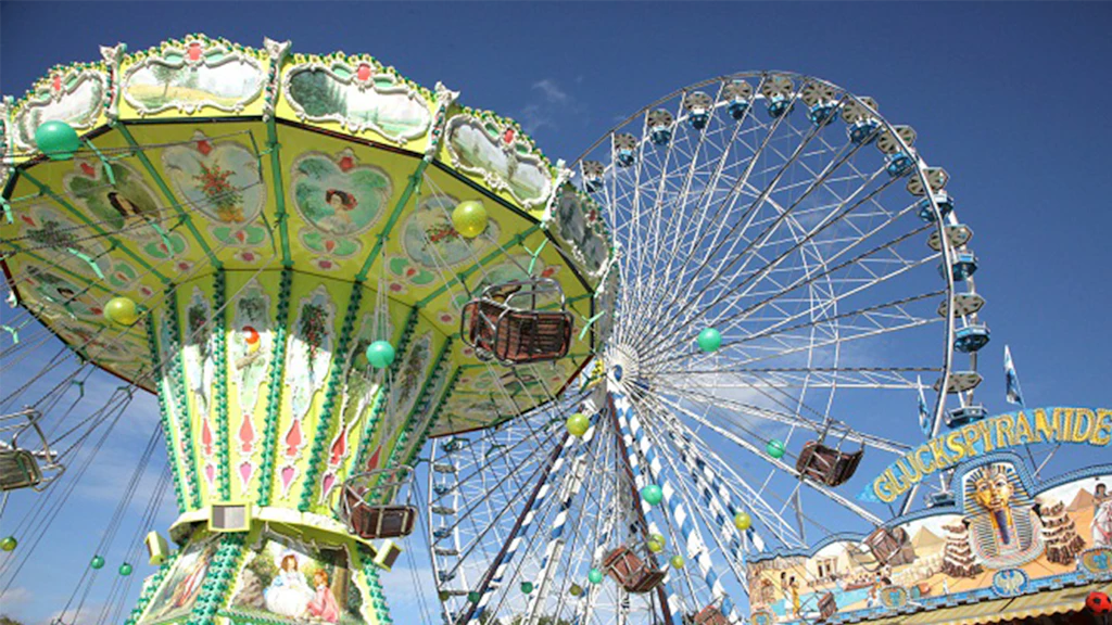 Karussell und Riesenrad
