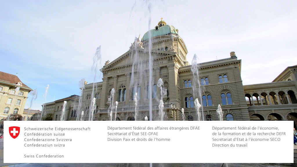 Palais fédéral avec les logos du DFAE et du SECO